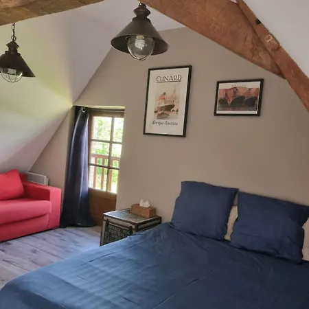 L'aupinouse Double Chardon, Au 1er Etage Avec Salle D'eau Privative La Suze-sur-Sarthe